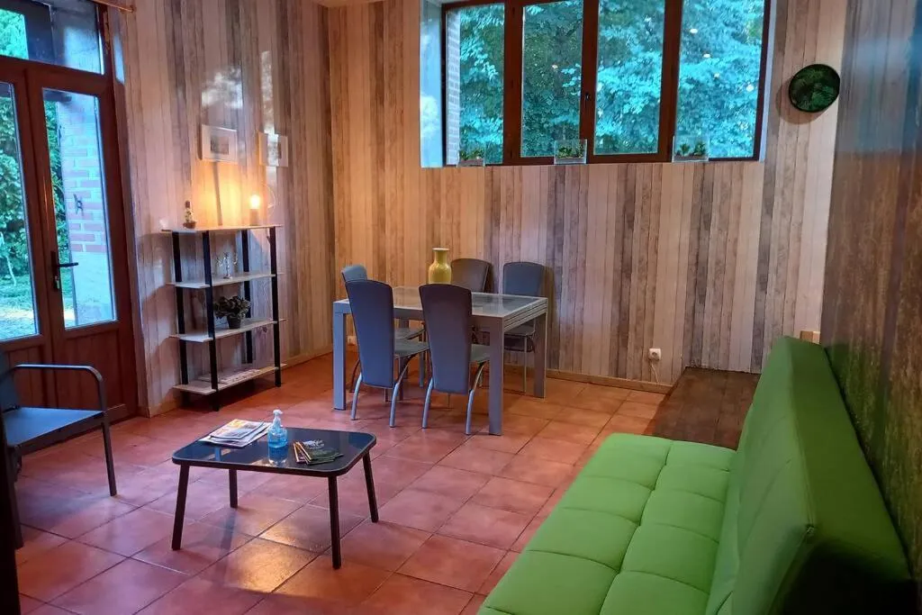 Suite du jardin du Château de Laugère à Agonges, photo 4