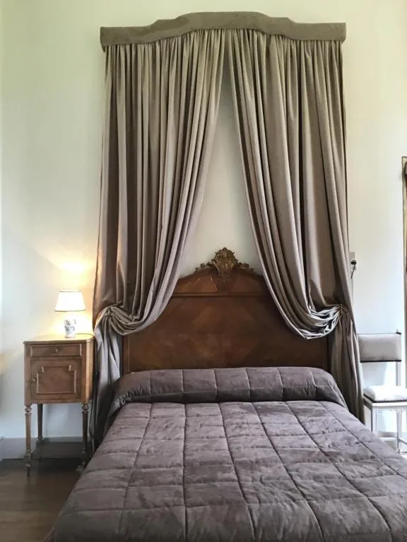 Château de Longeville à Deux-Chaises, photo 6