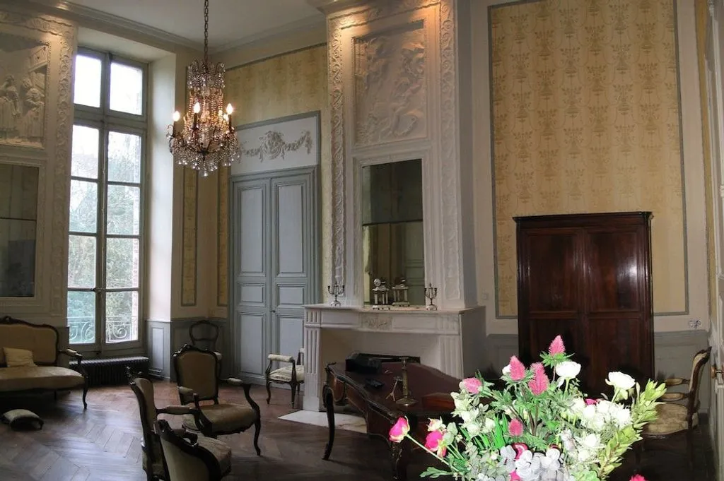 Château de Clermont-Savès, château à Clermont-Savès