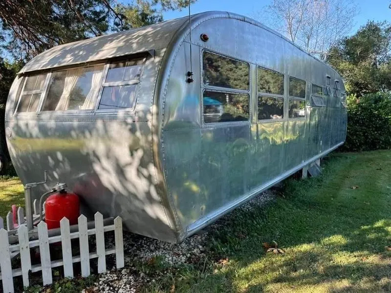 La Spartanette 1951, roulotte à Ciron