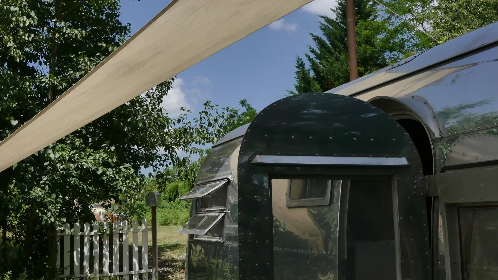 Airstream Naïa 1949 à Manses, photo 2