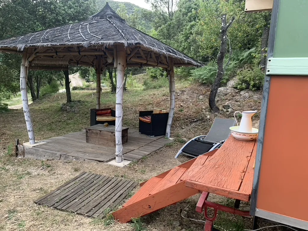 La Roulotte Tzigane de Lascoutch à Soudorgues, photo 7
