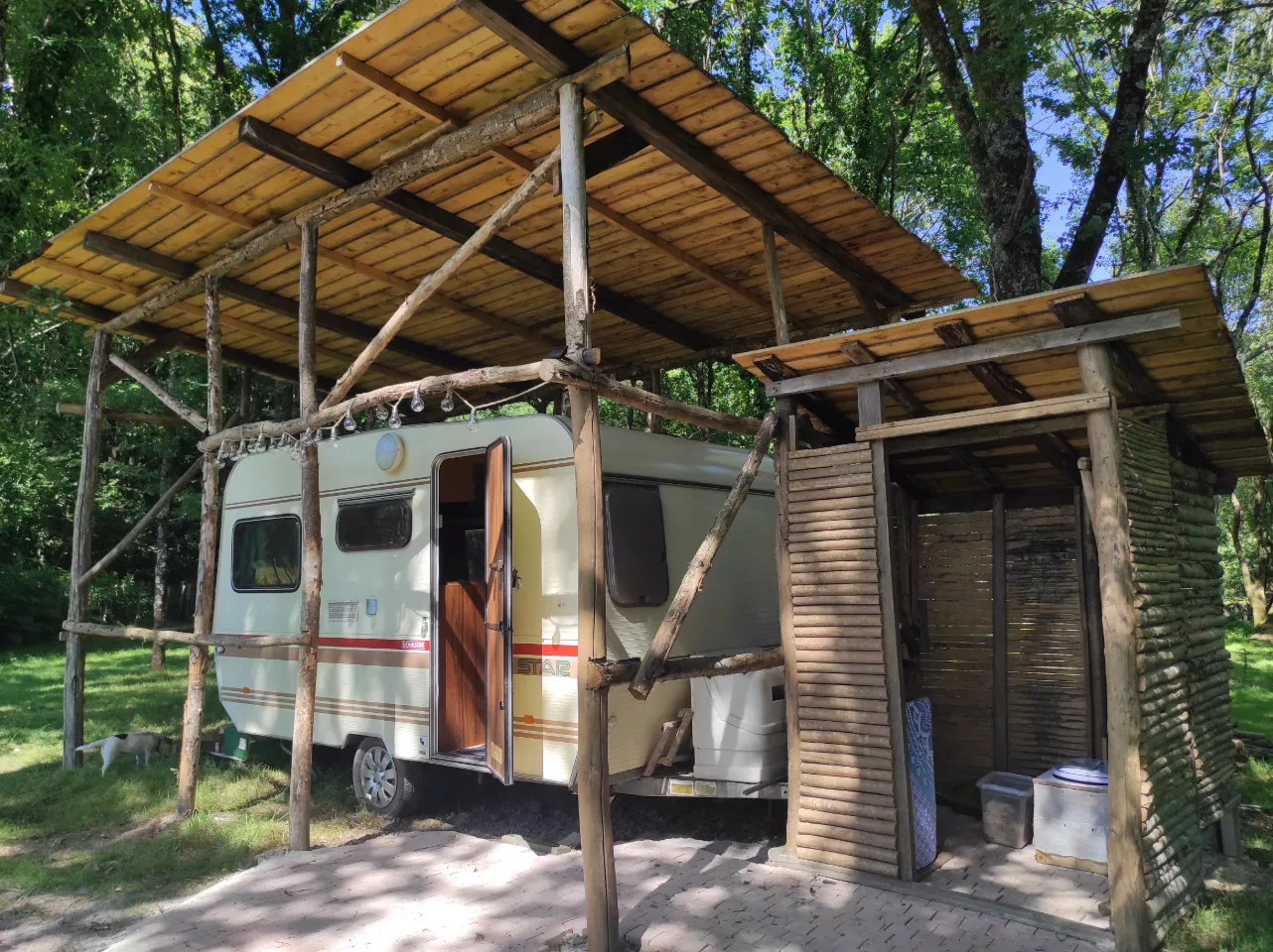 Caravane du grand chêne, roulotte à Guenrouet