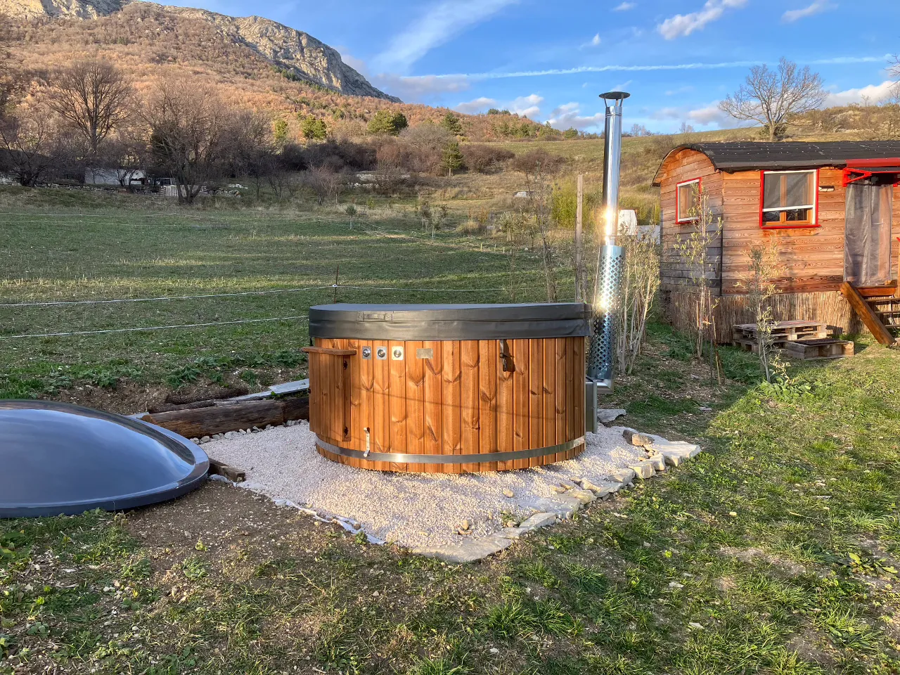 Roulotte de la Croix, roulotte à Entrepierres