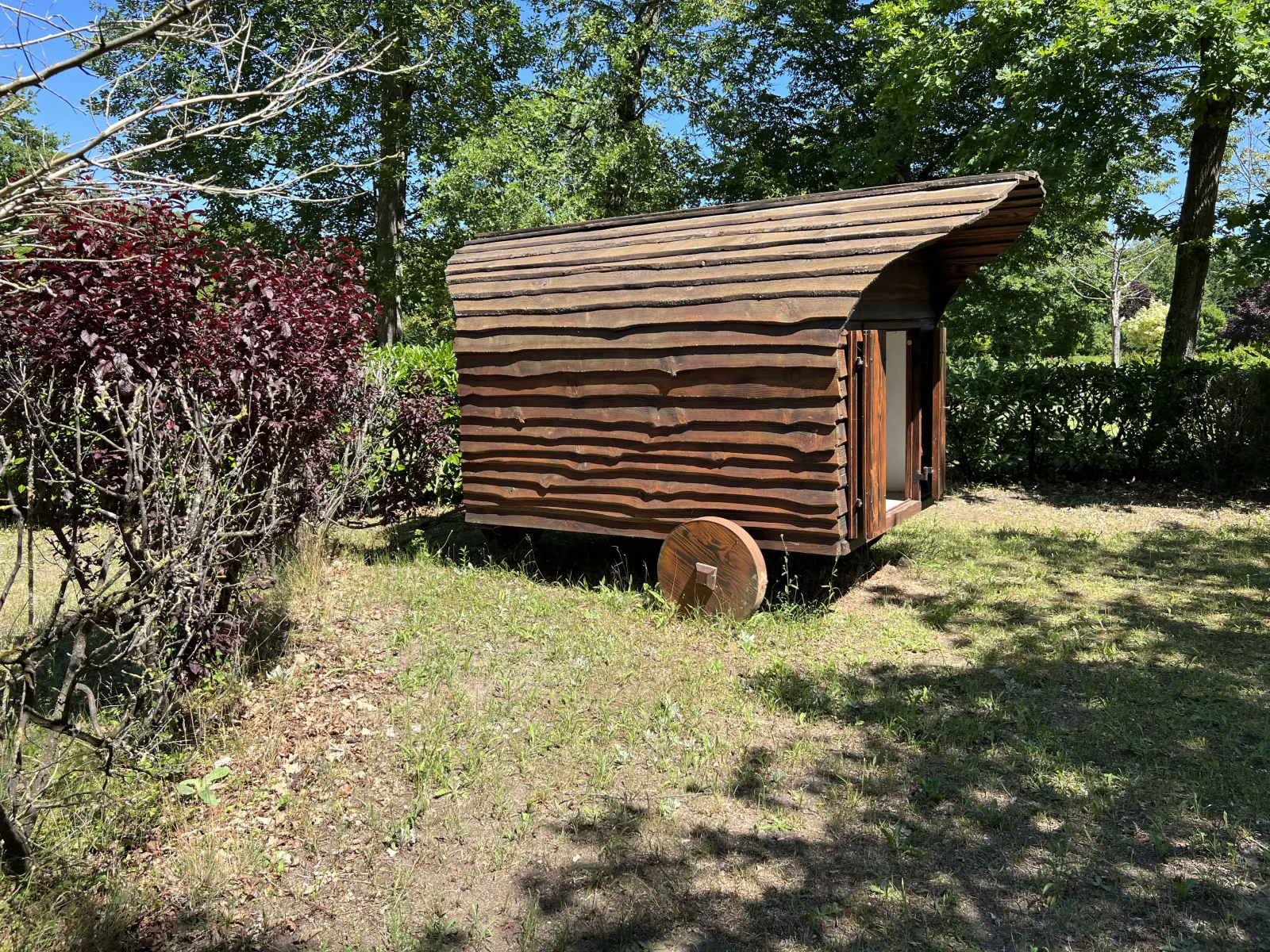 Roulotte Mozart, roulotte à Bagneaux-sur-Loing