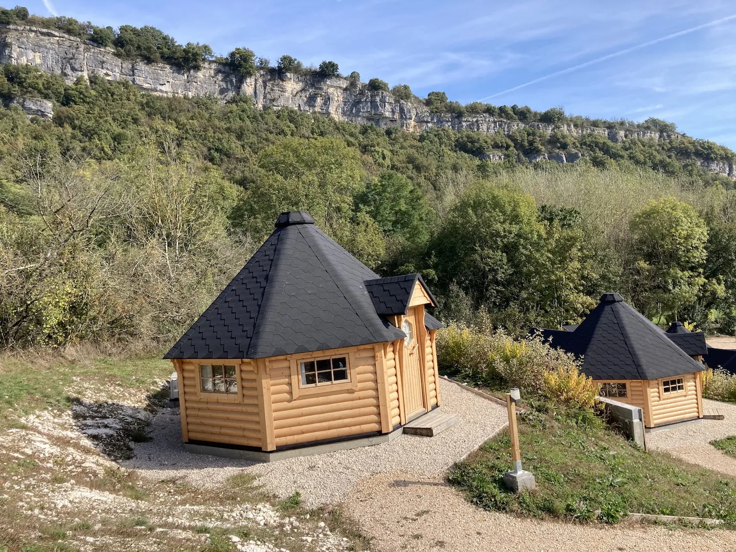 Kota Izieu, cabane à Izieu