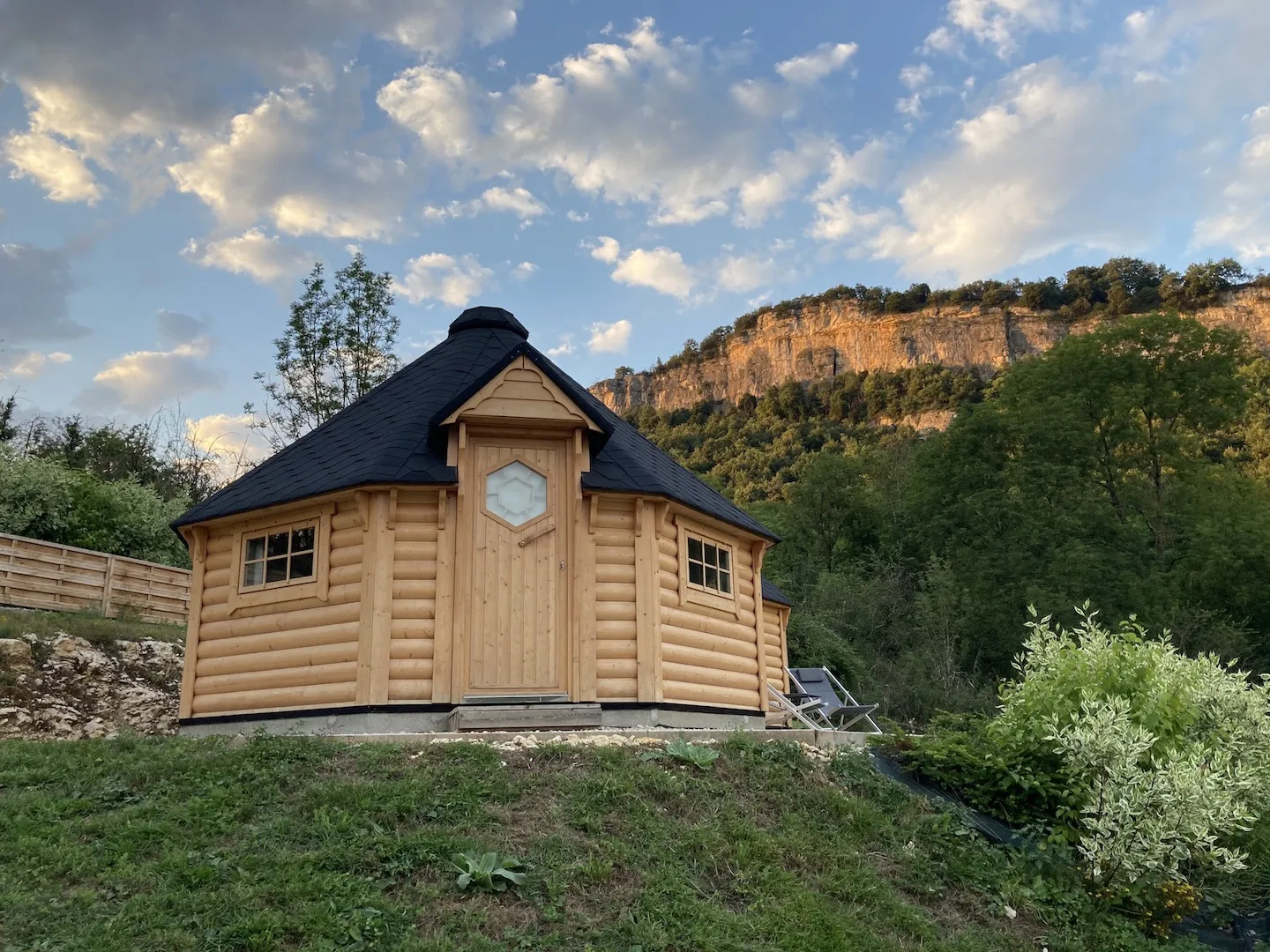 Kota Izieu à Izieu, photo 2