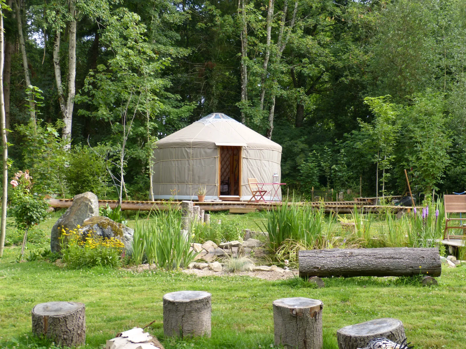 Yourte et Verdure, yourte à Treignat
