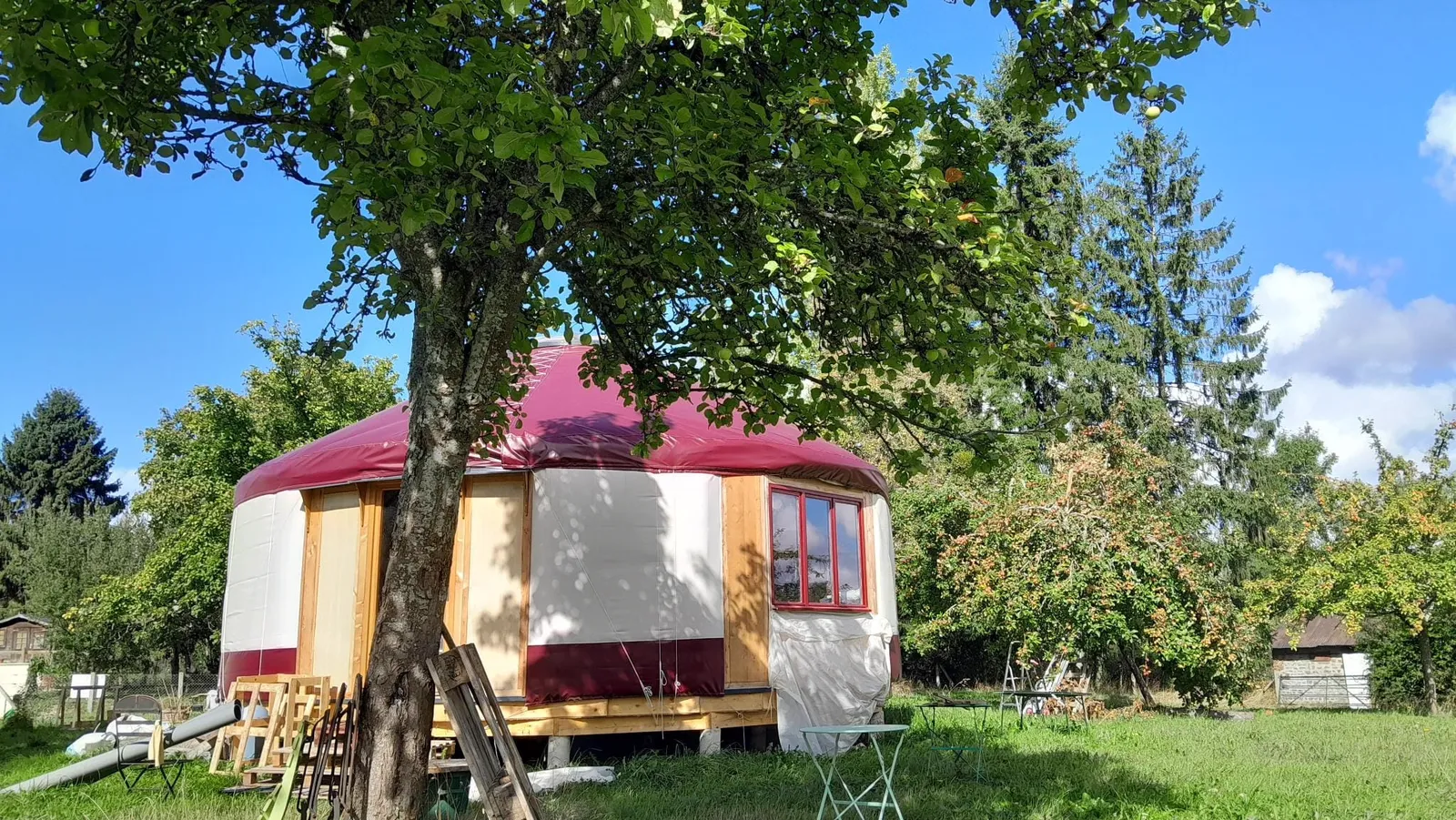 Yourte à la Lande, yourte à La Lande-Saint-Siméon