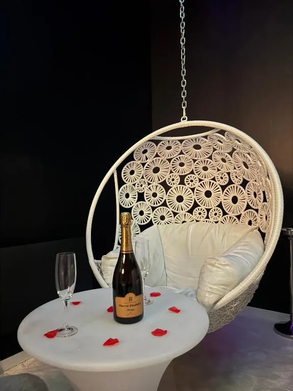 Love Room L'Air à Jujurieux, photo 3