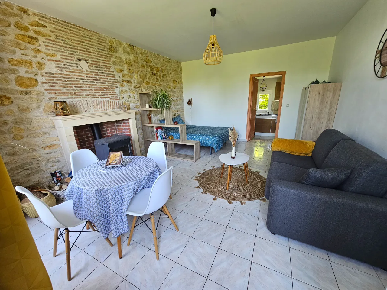 Yourte de l'étang à Thaumiers, photo 6
