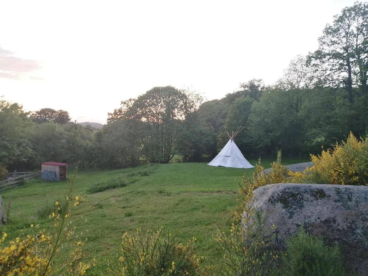Tipi de Monthault à Monthault, photo 4