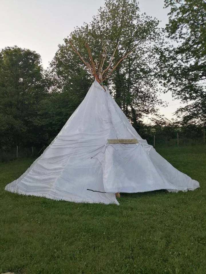 Tipi de Monthault à Monthault, photo 6