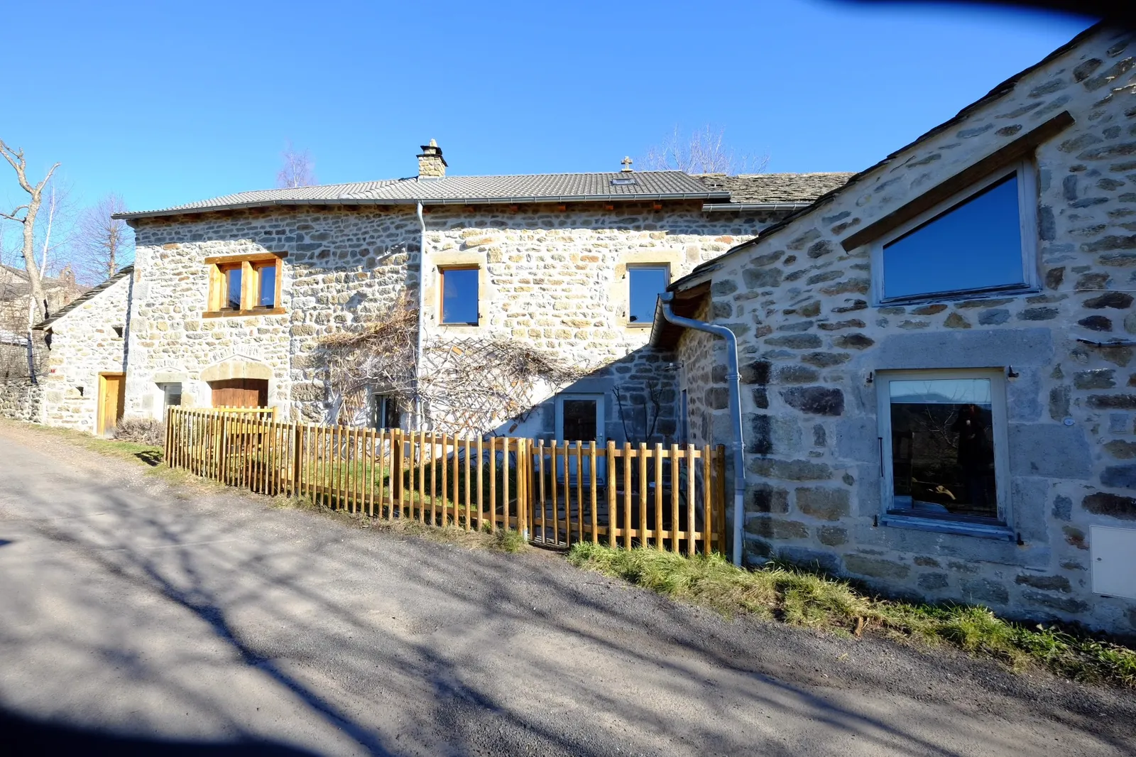 La Yourte de Lieux M. à Saint-Pierre-Eynac, photo 2