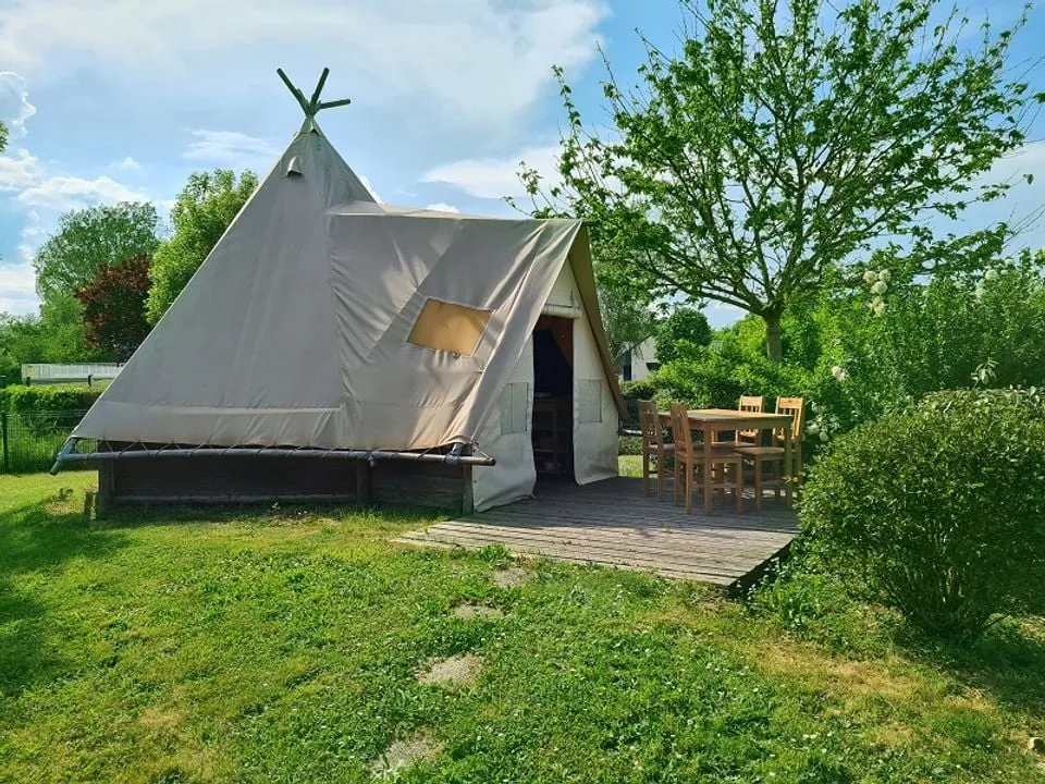 Le Tipi du Val de Braye, hébergement insolite à Bessé-sur-Braye