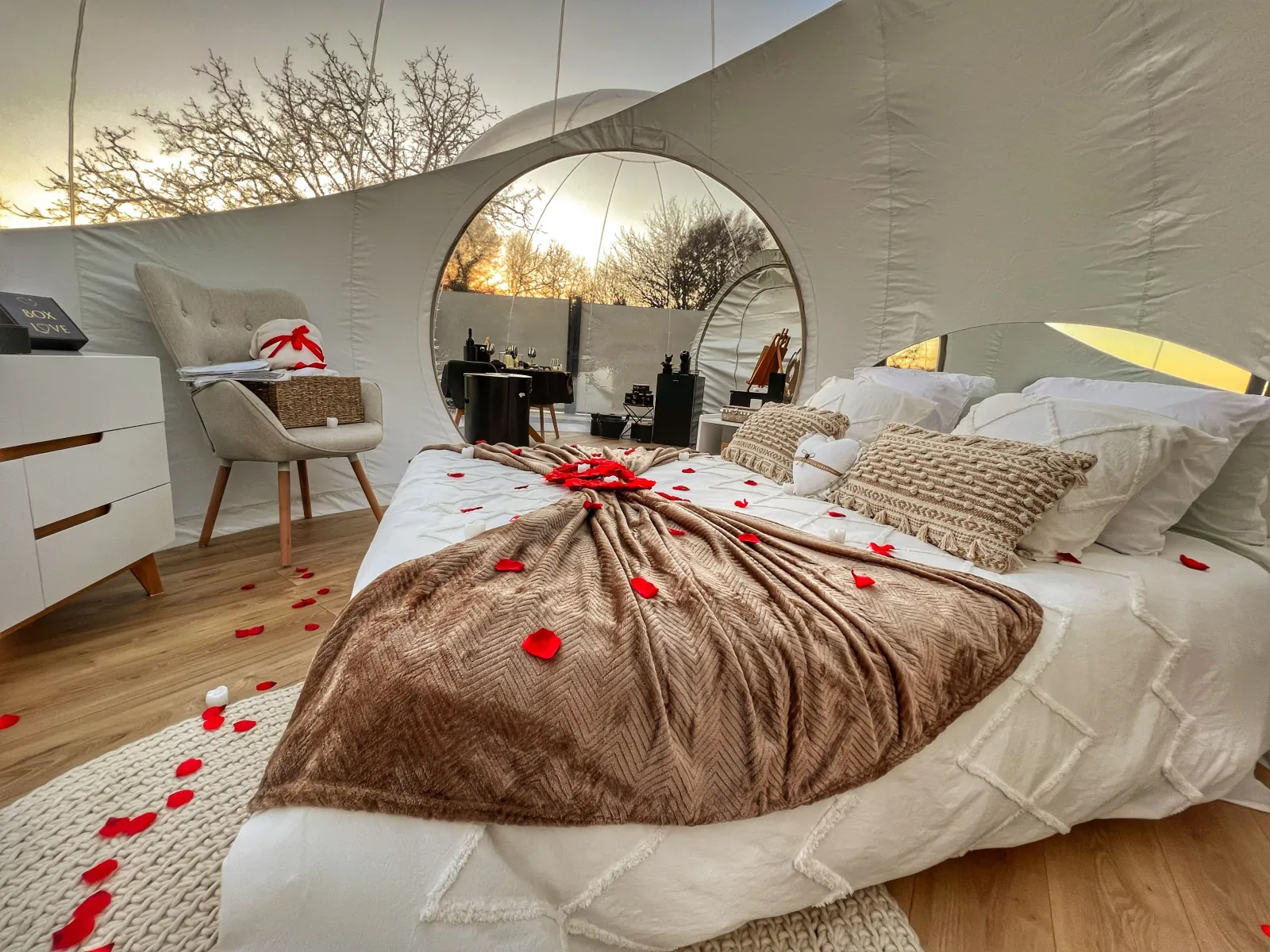 Bulle Love Home XO à Cherves-Richemont, photo 2