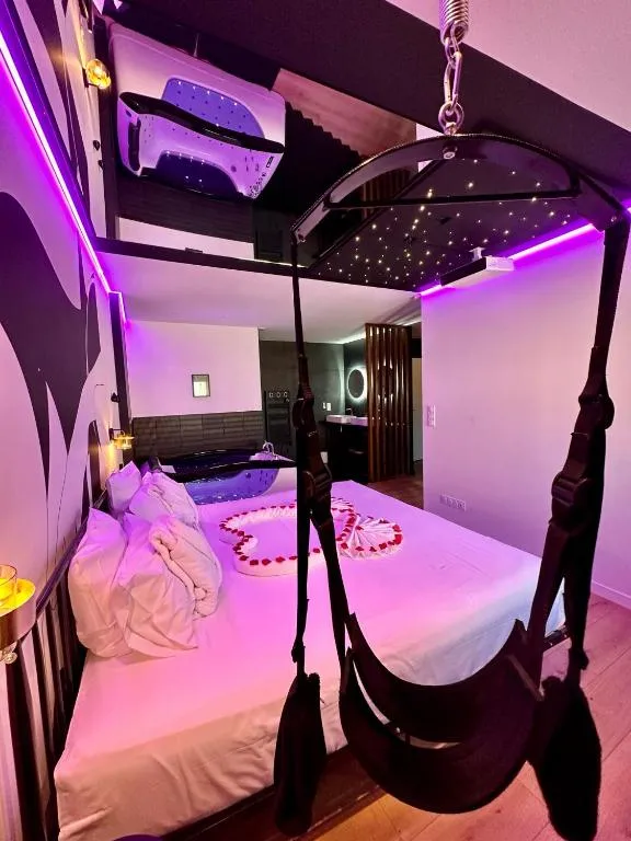 La Belle Nuit Étoilée, love room à Saint-Gilles