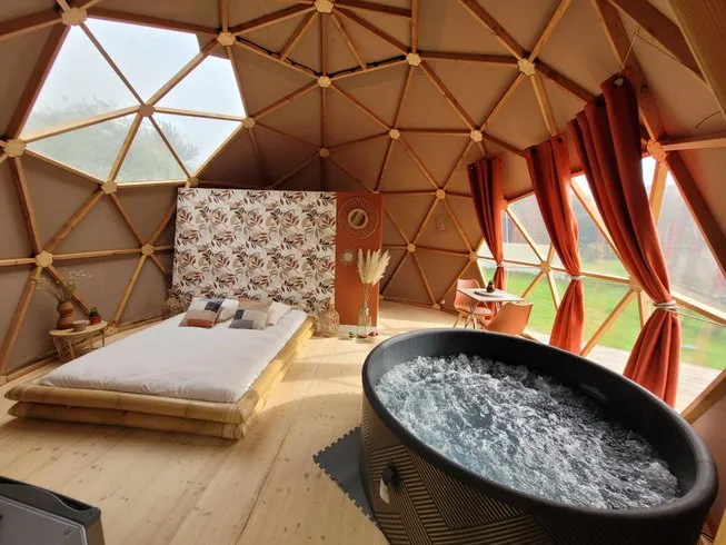 Infinie Bulle & Spa à Forest-Montiers, photo 3