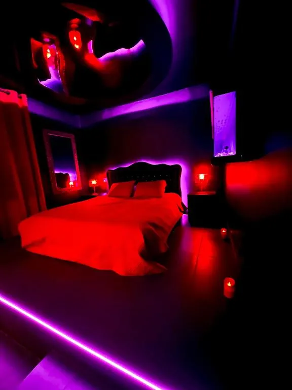 Suite Romantique Jacuzzi à Toulouse, photo 2