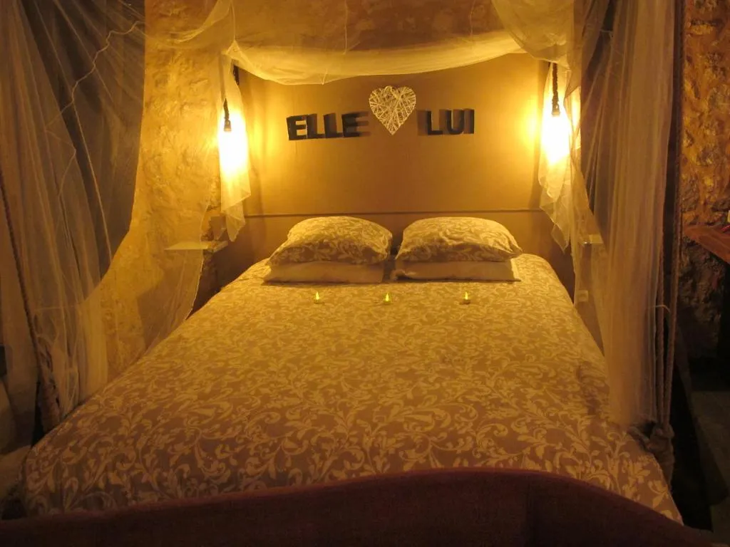 Love Hôtel Najatte à Bourg, photo 6