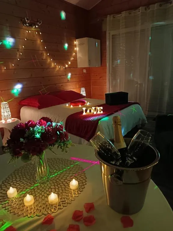 Gîte Love Room de Brach à Brach, photo 2