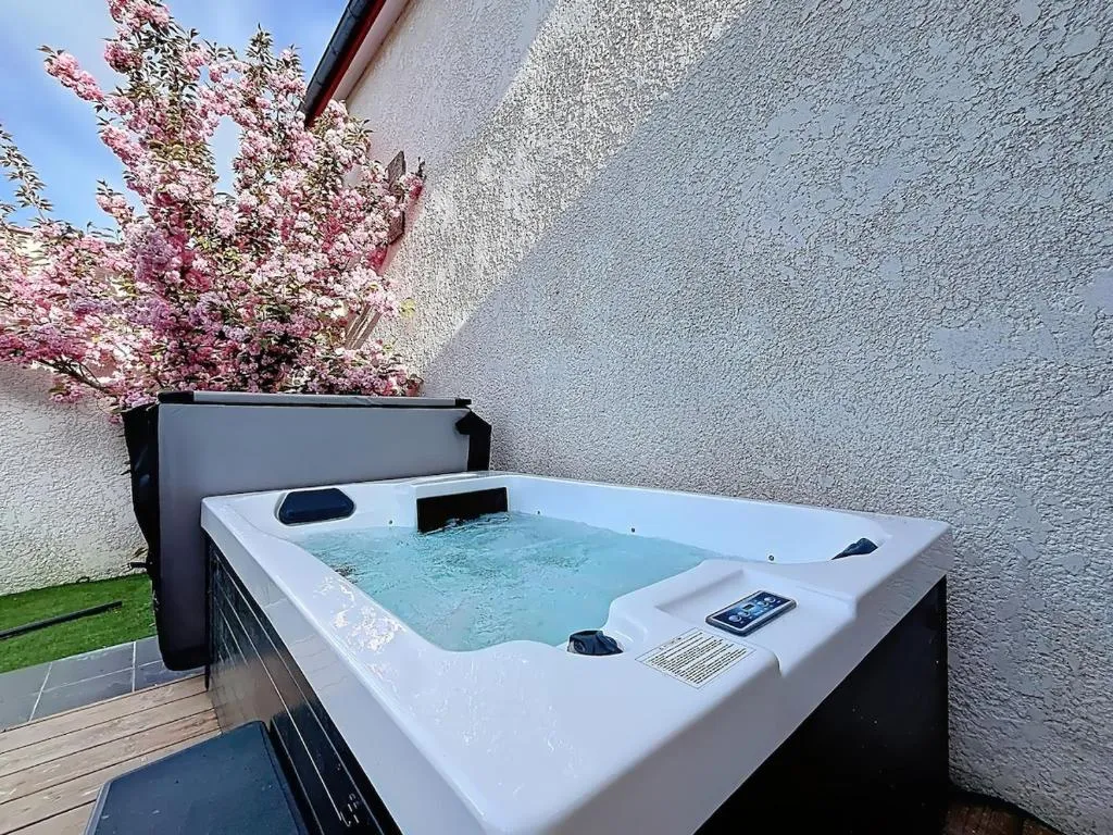 Parenthèse Romantique Jacuzzi à Gradignan, photo 2