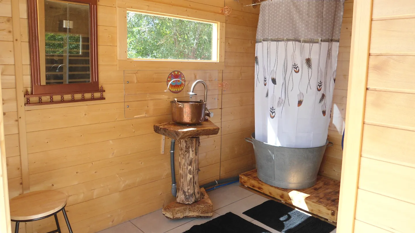 Wigwam Au Millepertuis à Puylaroque, photo 7