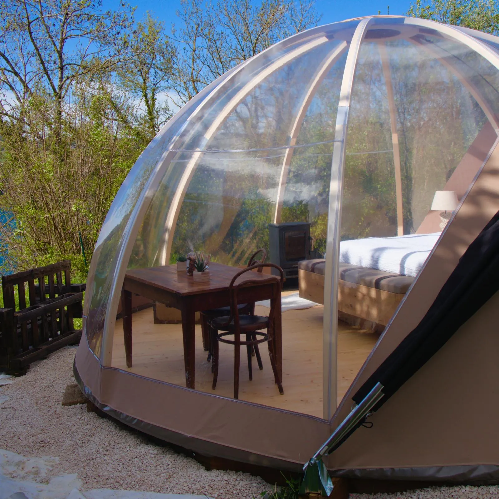 Dôme étoilé du Camping Bellevue à Montferrat, photo 2
