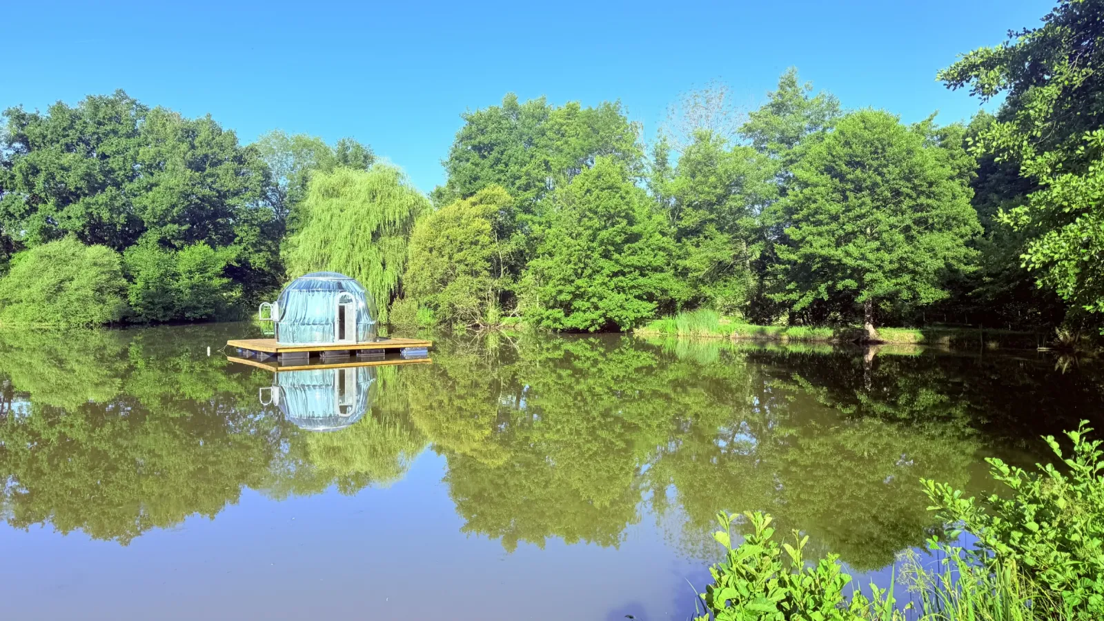 La Bulle sur l'eau à Santranges, photo 2