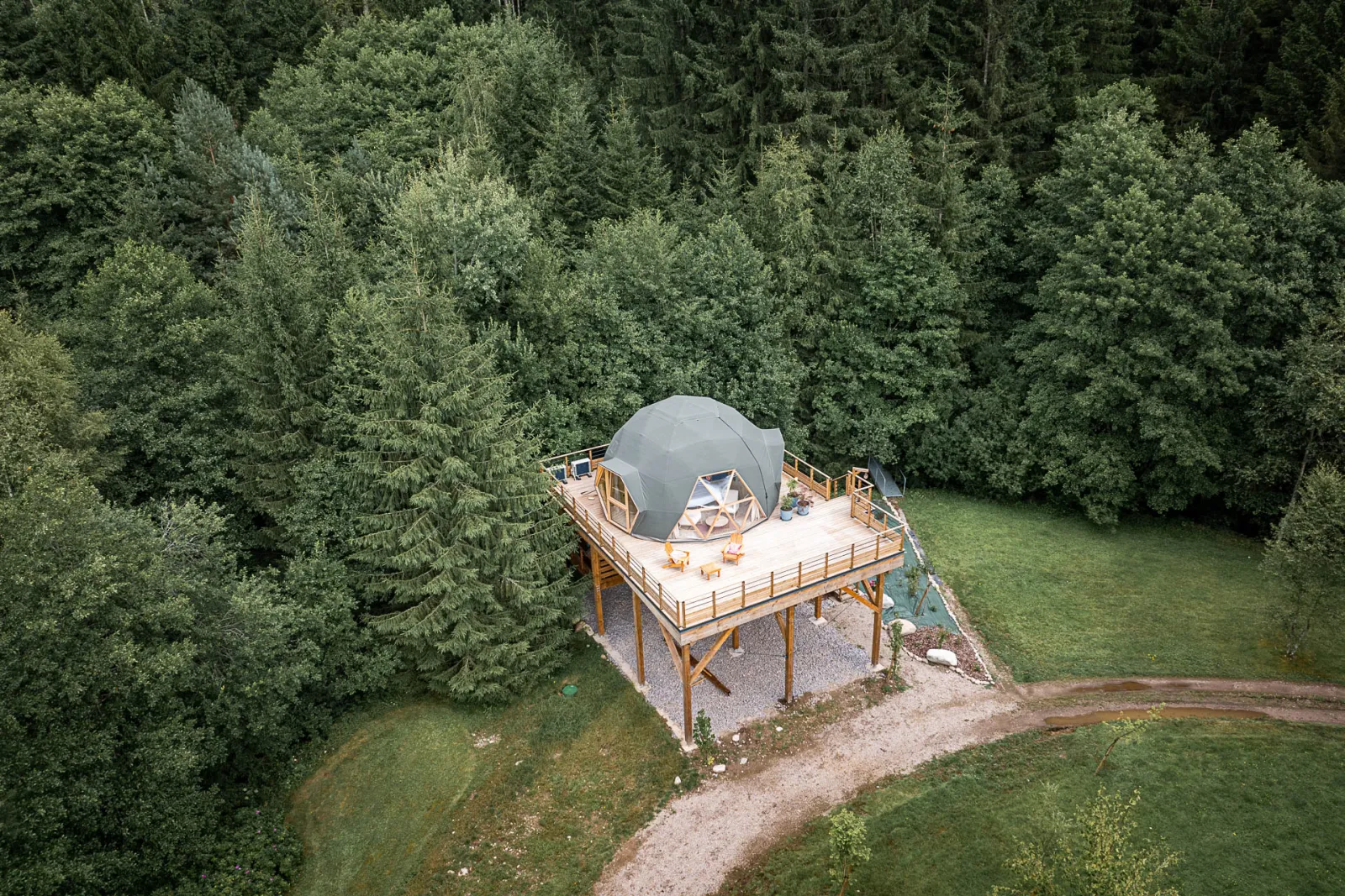 Dôme Sweet Dôme & Spa, dôme à Barbey-Seroux