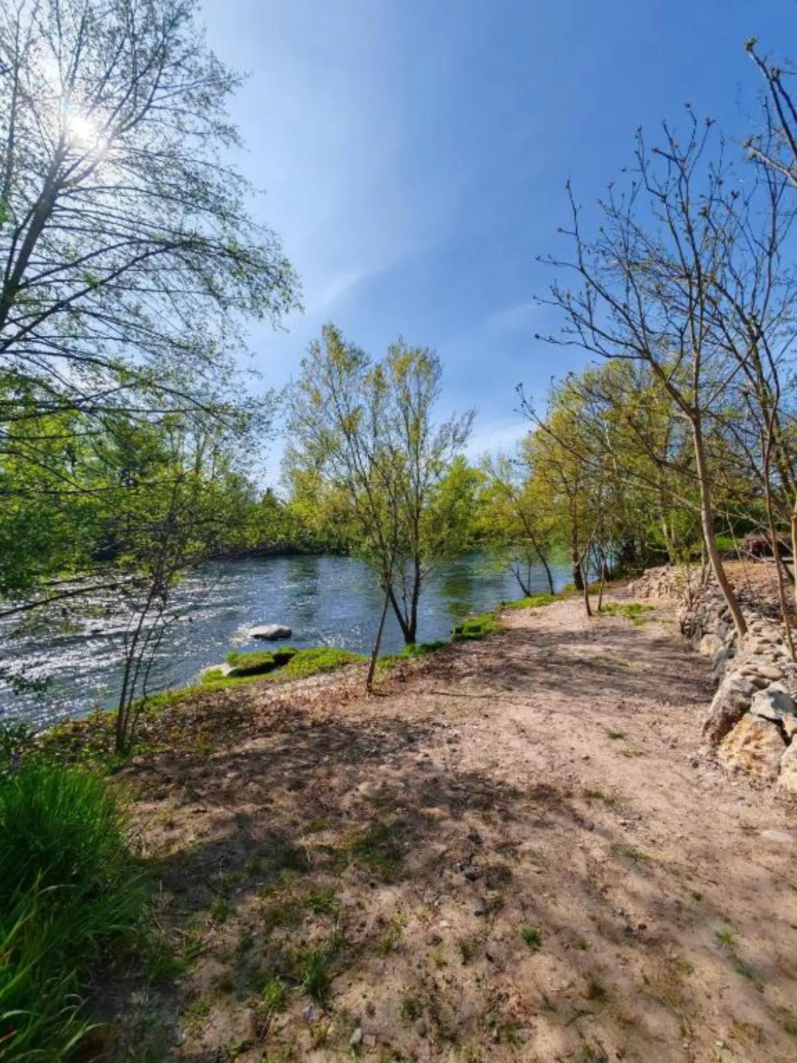 Dôme géodésique du camping de l'Arche à Lanas, photo 2