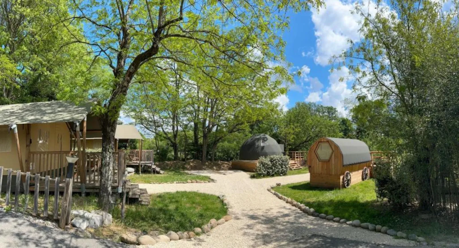Dôme géodésique du camping de l'Arche à Lanas, photo 6