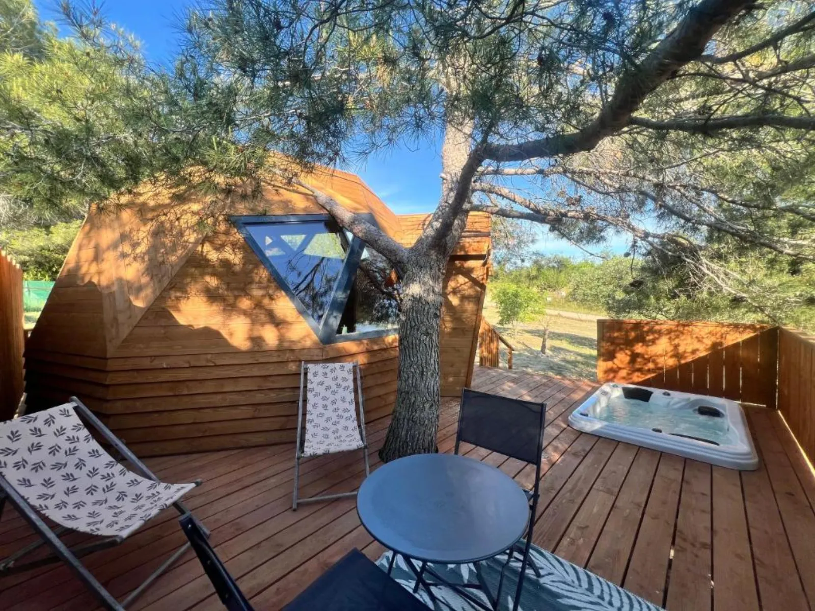Dôme géodésique en bois à Montady, photo 2