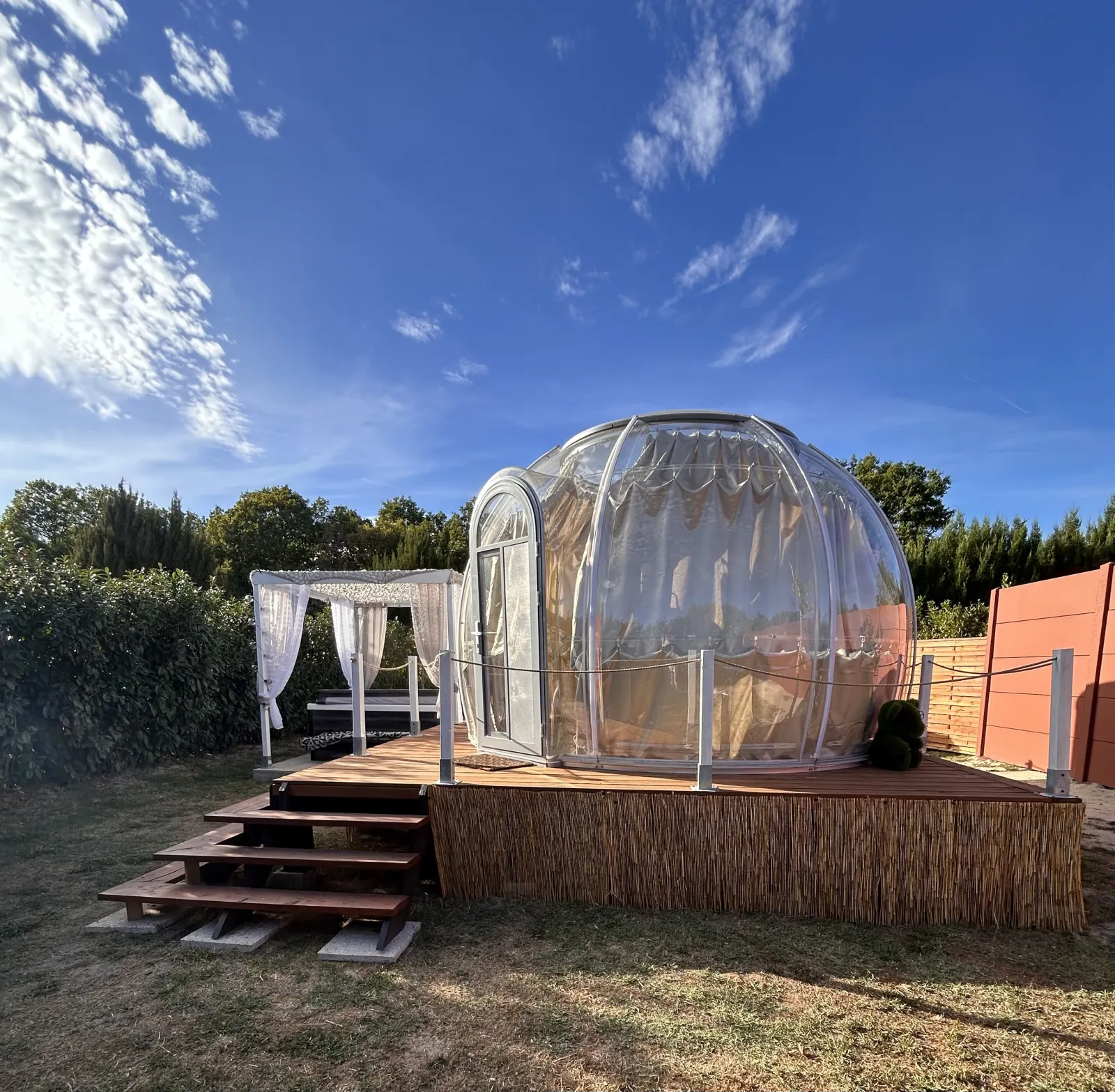 Le Secret des Étoiles, bulle à Mur-de-Sologne