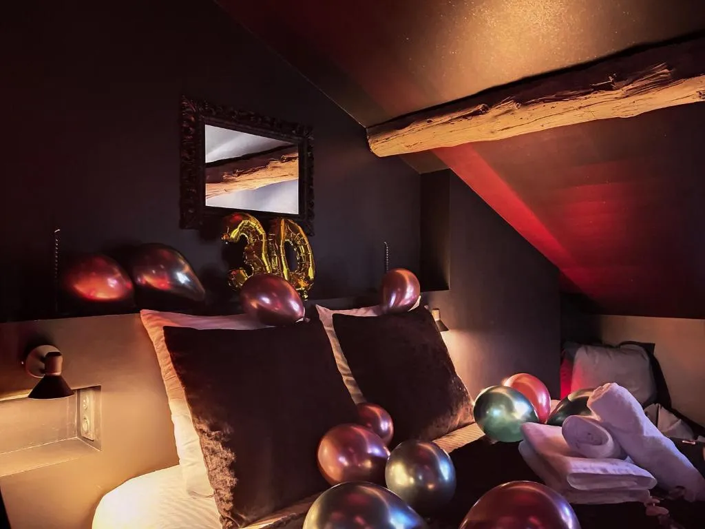 La Suite Rouge Baiser à Saint-Étienne, photo 6