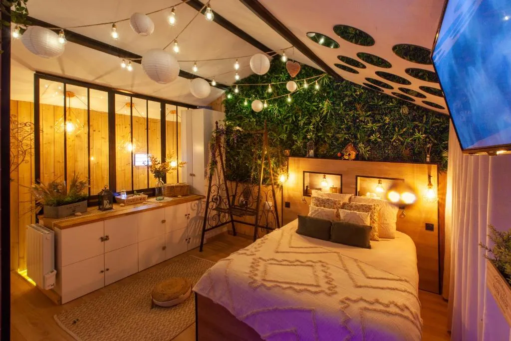 Love Room Romantique à Angers, photo 3