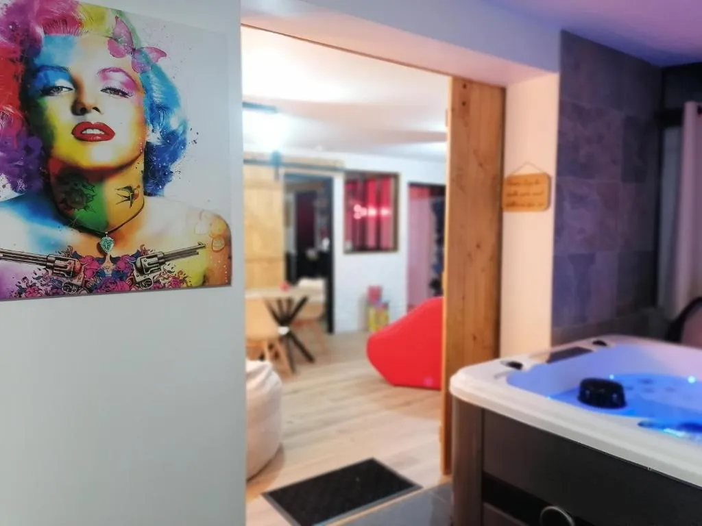 Gîte Pop et Pièce Coquine à Calais, photo 2