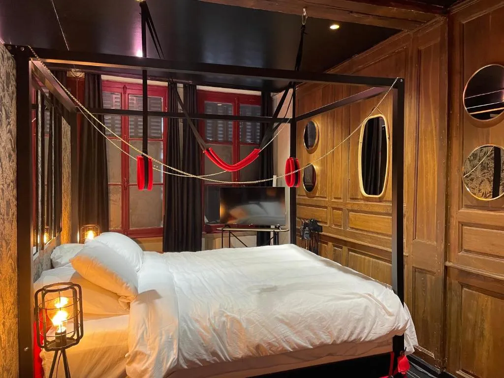 Suite 50 Nuances de Grey à Troyes, photo 6