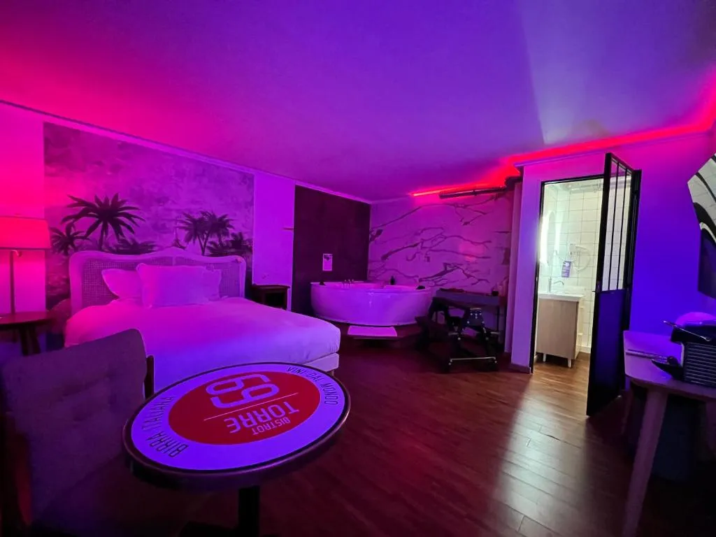 Love Suite de Belleville, love room à Paris