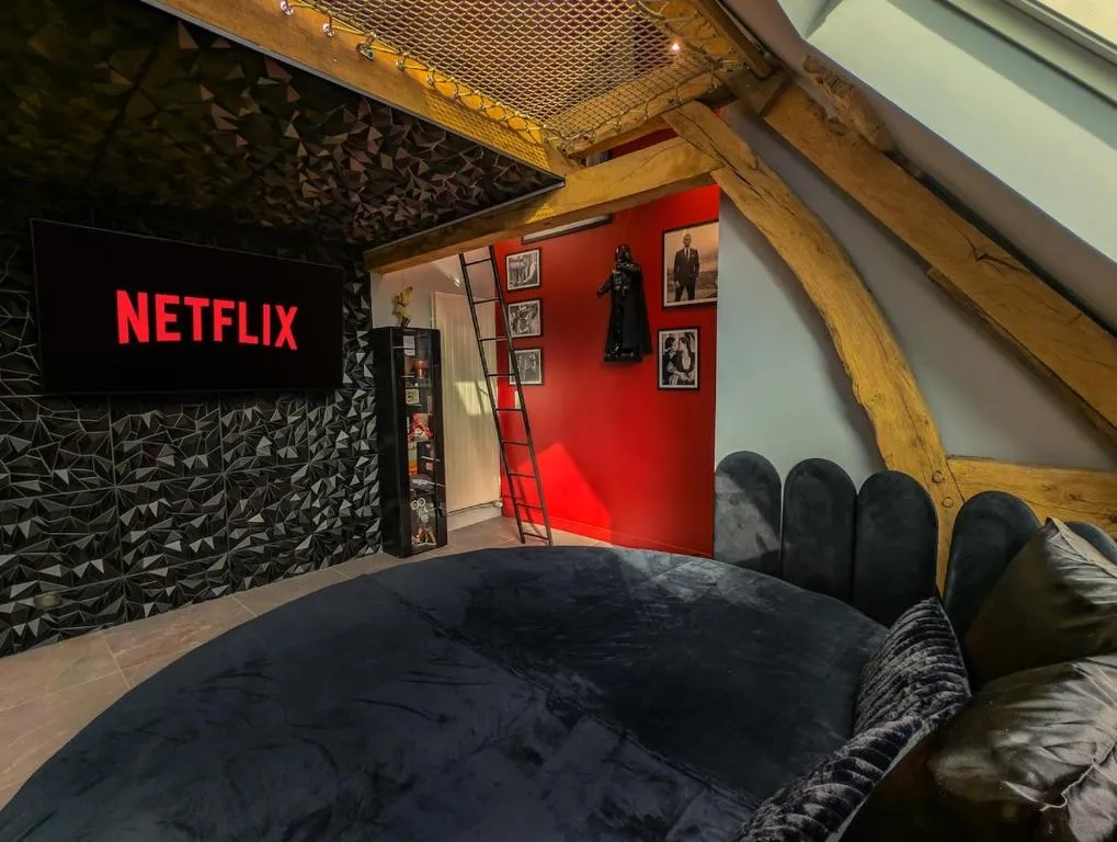 Cinéma Room, love room à Longmesnil