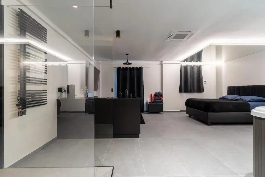 Suite Jacuzzi d'Esbly à Esbly, photo 7