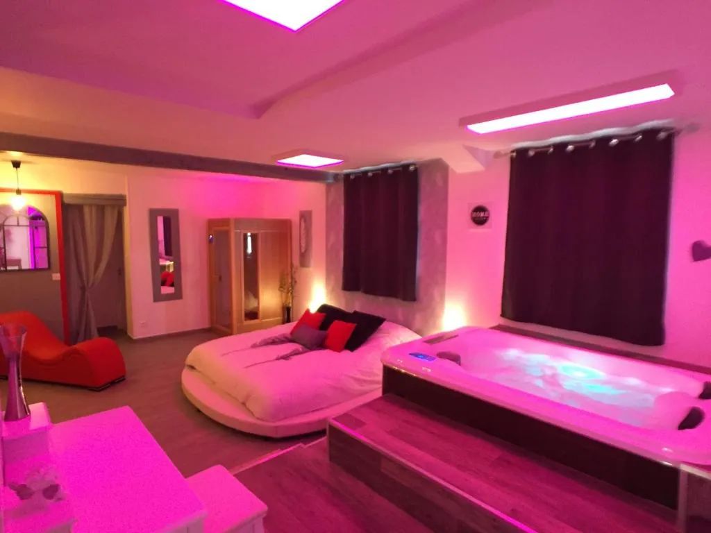 Suite Cupidon, love room à Moisenay