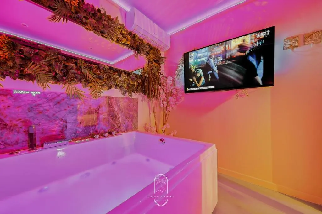 Bali Love Room à Hyères, photo 7
