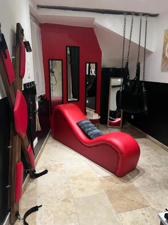 Le Fruit Défendu, love room à Carpentras