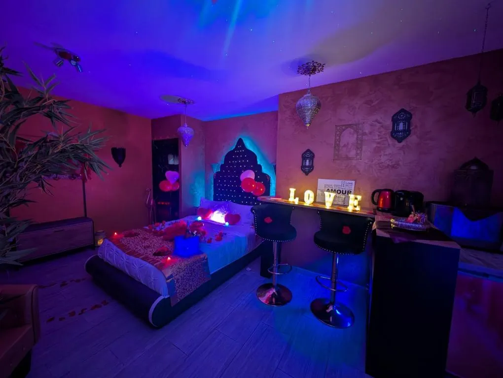 1000 et une Nuit, love room à La Boissière-de-Montaigu