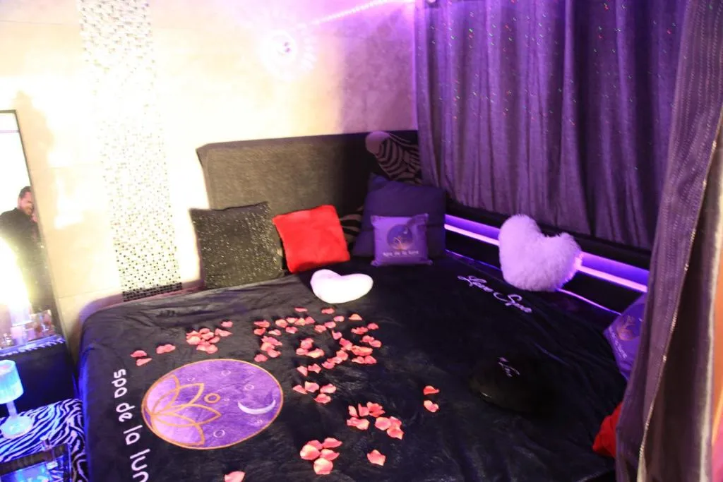 Spa de la Lune à Clichy-sous-Bois, photo 2