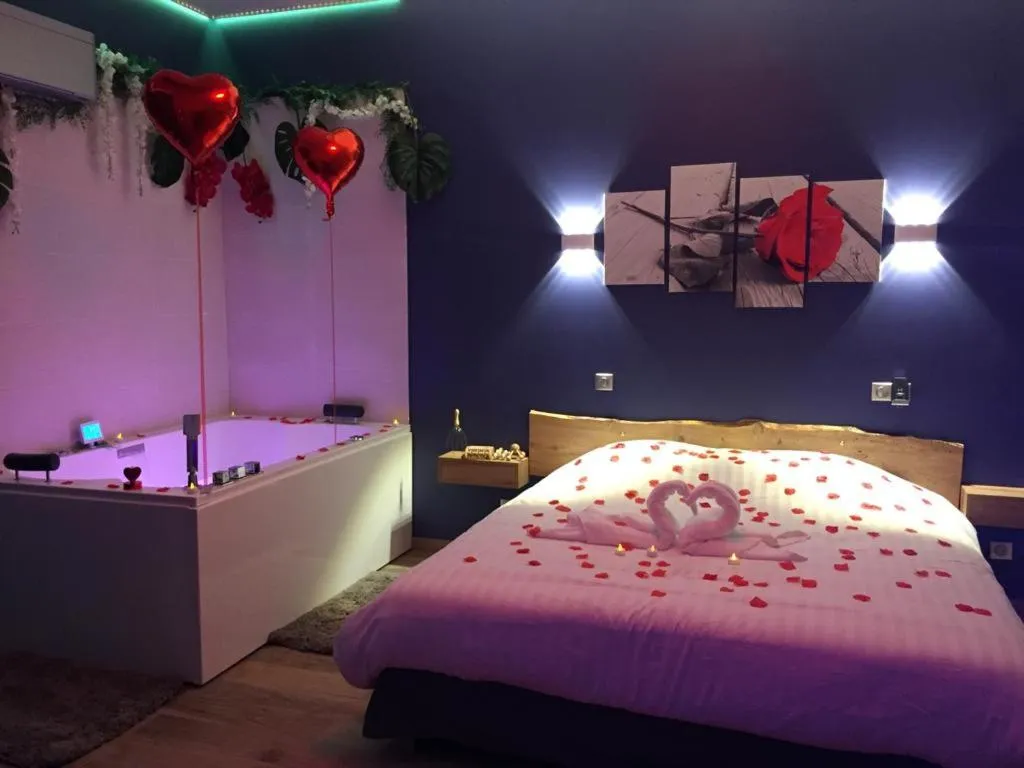 L'Eden, love room à Maisons-Alfort