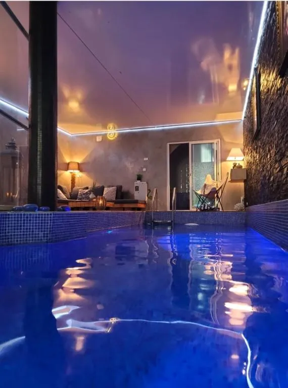 La Suite Secrète, love room à Rodez