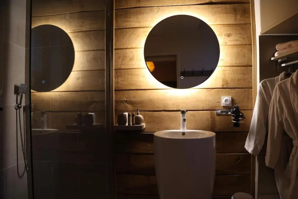 Love Room Spa et Sauna à Saint-Georges-sur-Moulon, photo 3
