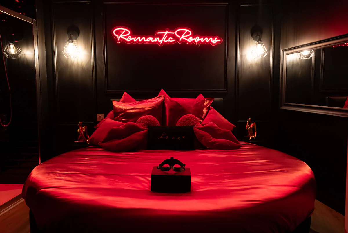 La Suite sous les Toits, love room à Donville-les-Bains